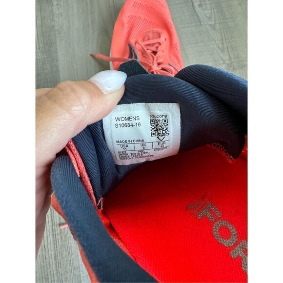 Saucony Guide 15 Women's Running Shoe Sneakers, Women’s 11 - Picture 8 of 10